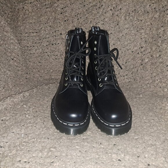 DR. MARTENS-DOC-Smooth Black Leather/Side Zip-White Stitching-Sz 9 Men/10 L-NWOB - Picture 3 of 8